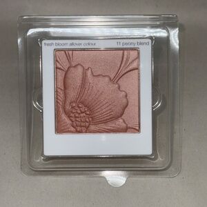 Clinique Fresh Bloom AllOver Colour Refill 11 PEONY BLEND - NEW